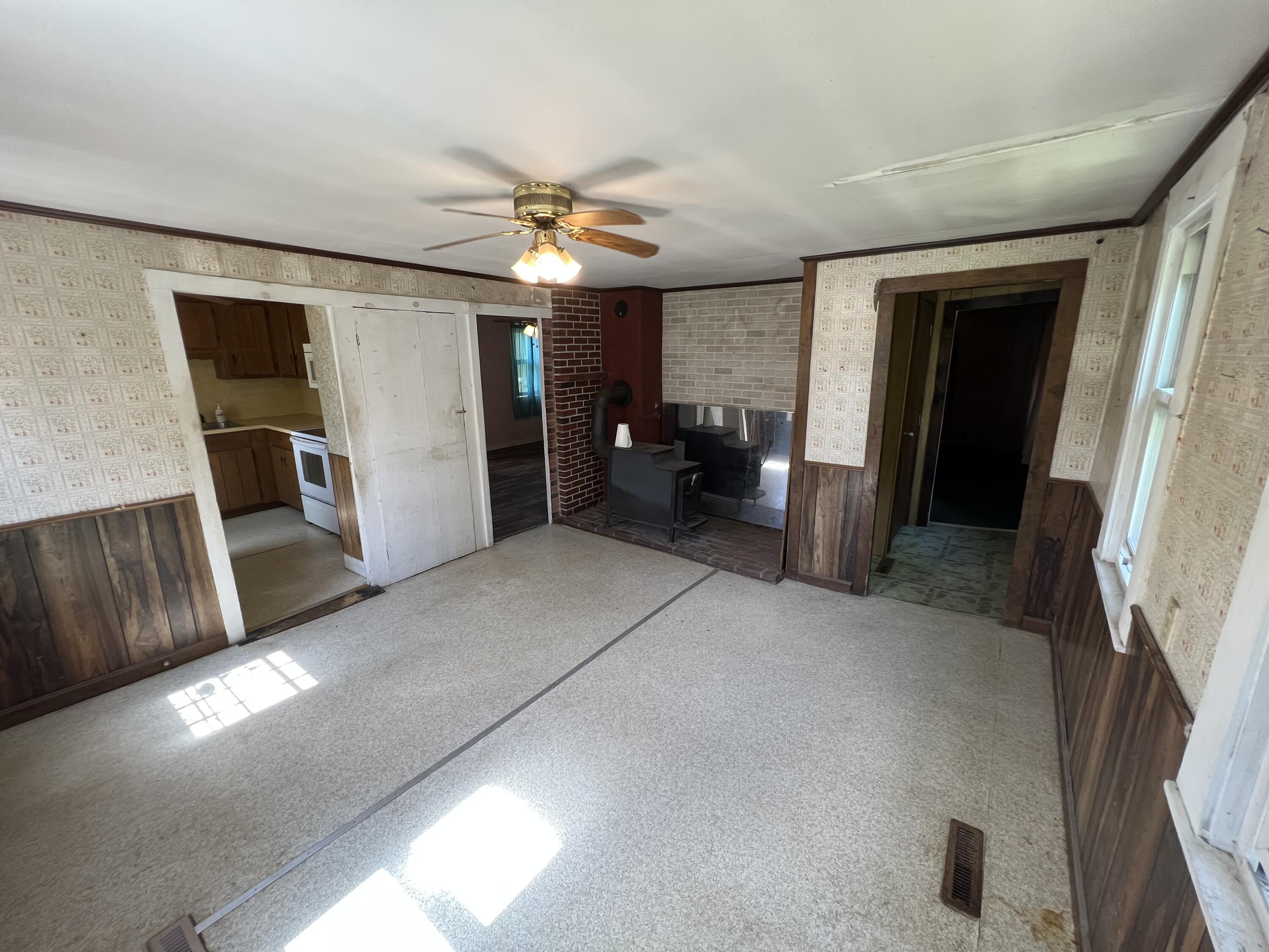 255 Harmons Corner Road Auburn, ME 04210 - Photo 7 of 47 6D8F1DED-4896-4F6B-9489-4B9919061107