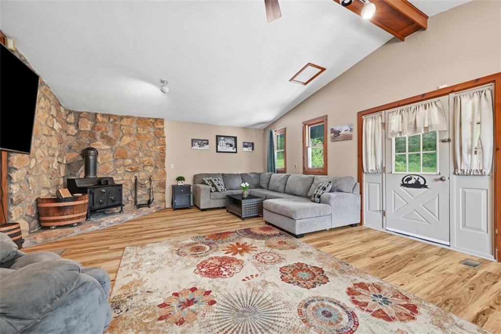 122 Grove Hill Road Baden, PA 15005 - Photo 14 of 49