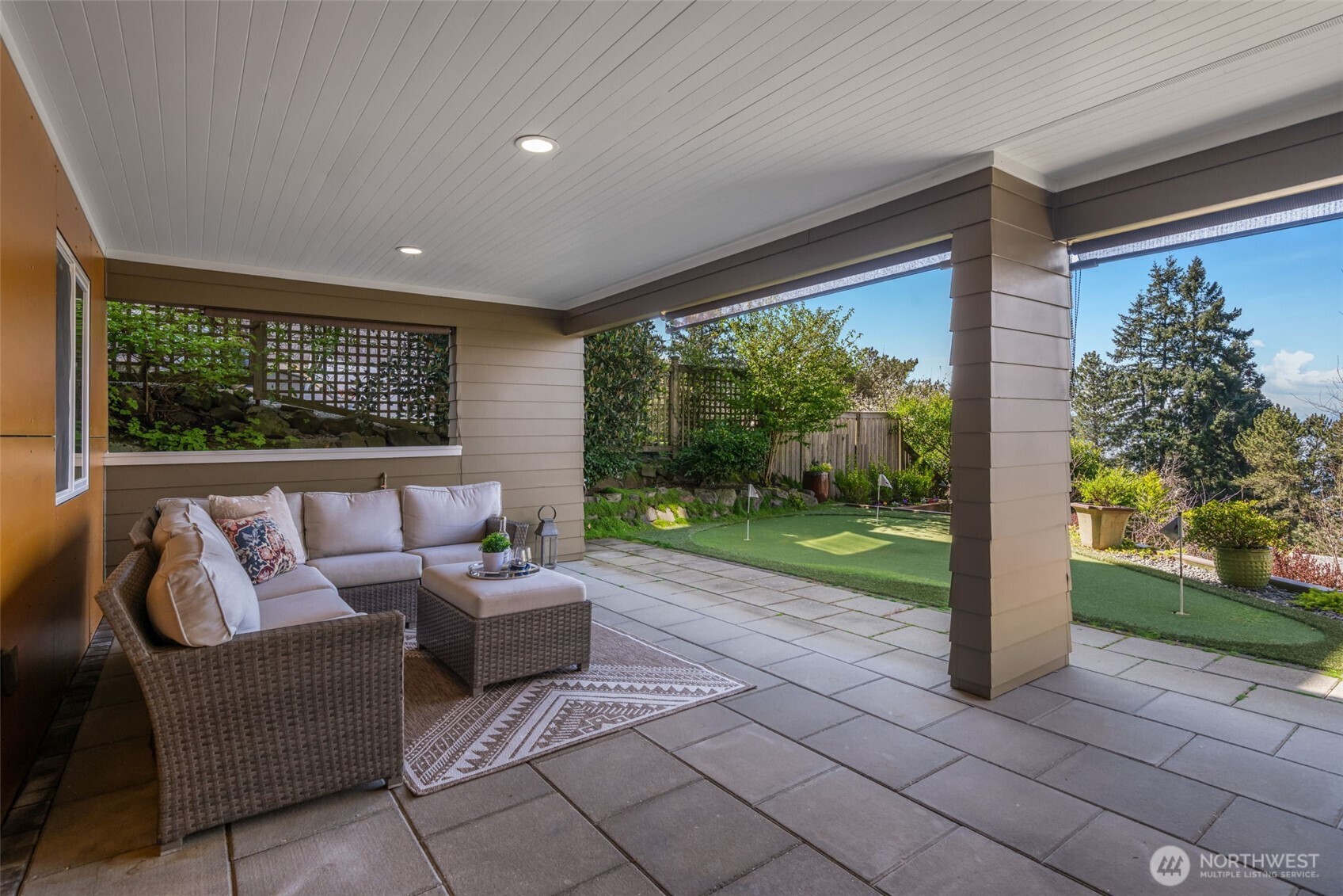 4017 56th Avenue Southwest Seattle, WA 98116 - Photo 35 of 39 a outdoor living space with furniture and garden view