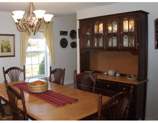 65 Buttermilk Road Leominster, MA 01453 - Photo 17 of 28 Gallery Image 17