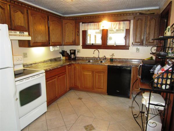 246 Bay Road Belchertown, MA 01007 - Photo 8 of 19 Gallery Image 8