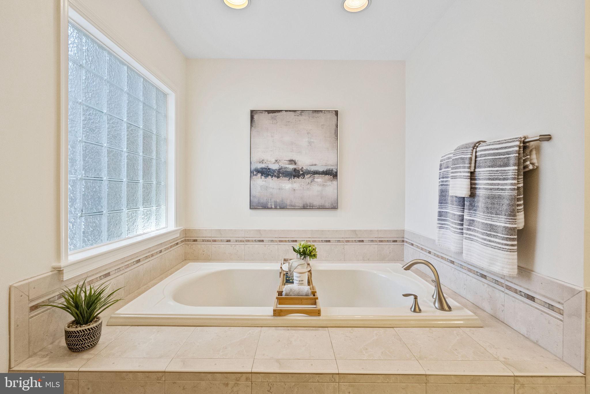 1302 Trinity Drive Alexandria, VA 22314 - Photo 17 of 51