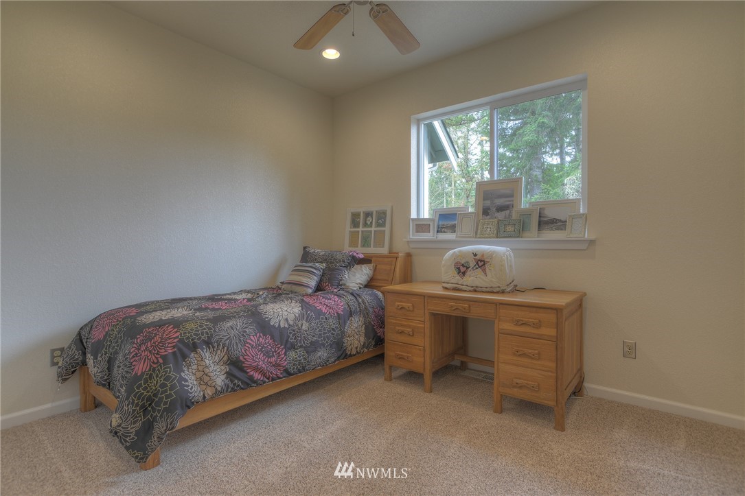 2048 Maple Valley Road Southwest Olympia, WA 98512 - Photo 16 of 25 Gallery Image 16
