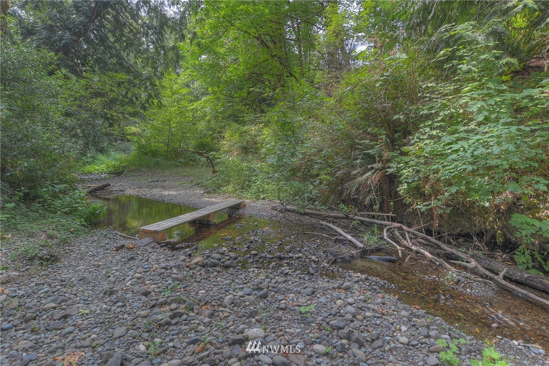 2048 Maple Valley Road Southwest Olympia, WA 98512 - Photo 23 of 25 Gallery Image 23