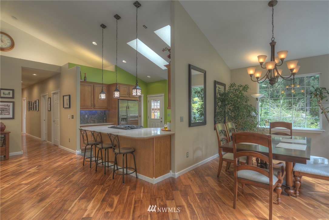2048 Maple Valley Road Southwest Olympia, WA 98512 - Photo 6 of 25 Gallery Image 6