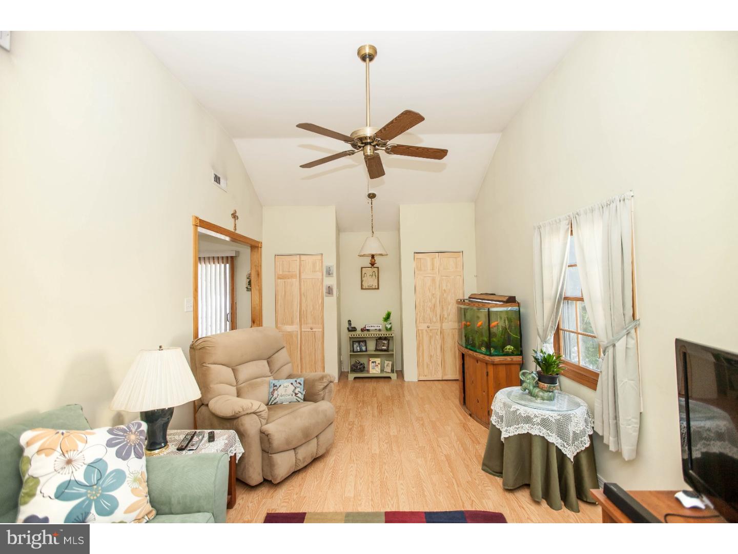 1172 South Beecham Road Williamstown, NJ 08094 - Photo 14 of 21 Family Room