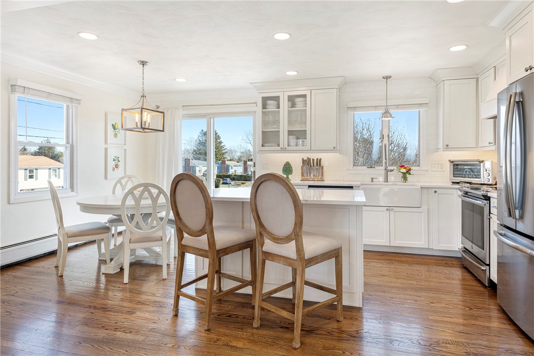 6 Jenkins Street Bristol, RI 02809 - Photo 9 of 36
