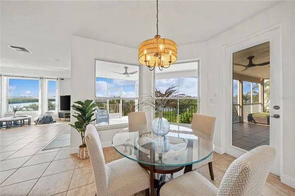 $7,950 | 1661 Seabreeze Drive, Tarpon Springs, FL 34689