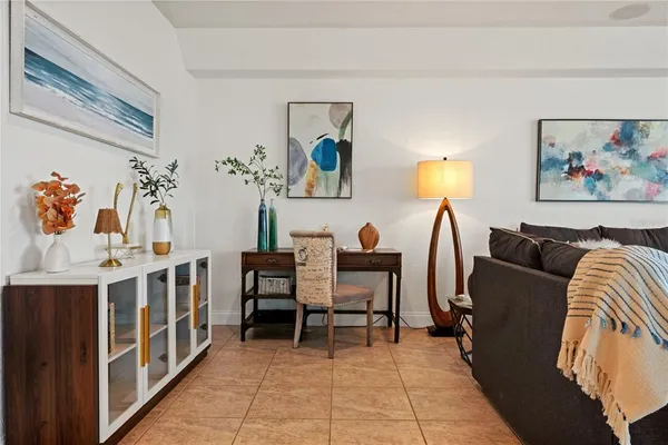 $7,950 | 1661 Seabreeze Drive, Tarpon Springs, FL 34689