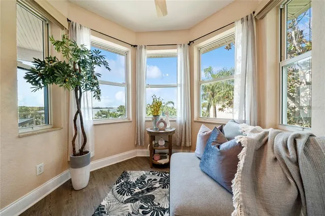 $8,750 | 1661 Seabreeze Drive, Tarpon Springs, FL 34689