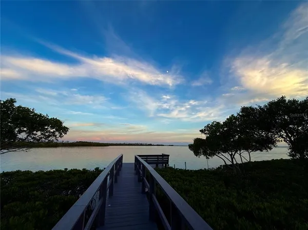 $7,950 | 1661 Seabreeze Drive, Tarpon Springs, FL 34689