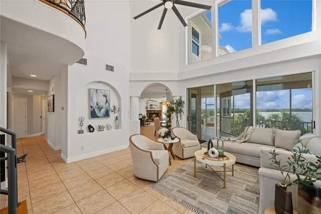 $8,750 | 1661 Seabreeze Drive, Tarpon Springs, FL 34689