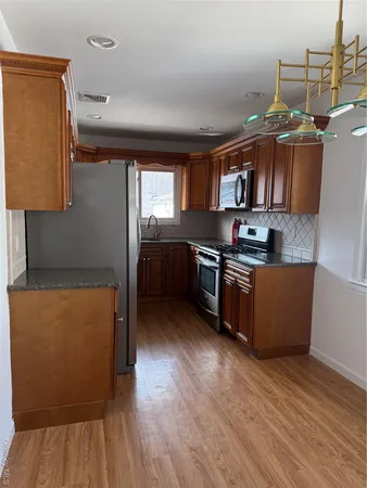 $3,500 | 17 Valerie Drive, Unit 3, Yonkers, NY 10703