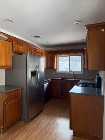 $3,500 | 17 Valerie Drive, Unit 3, Yonkers, NY 10703