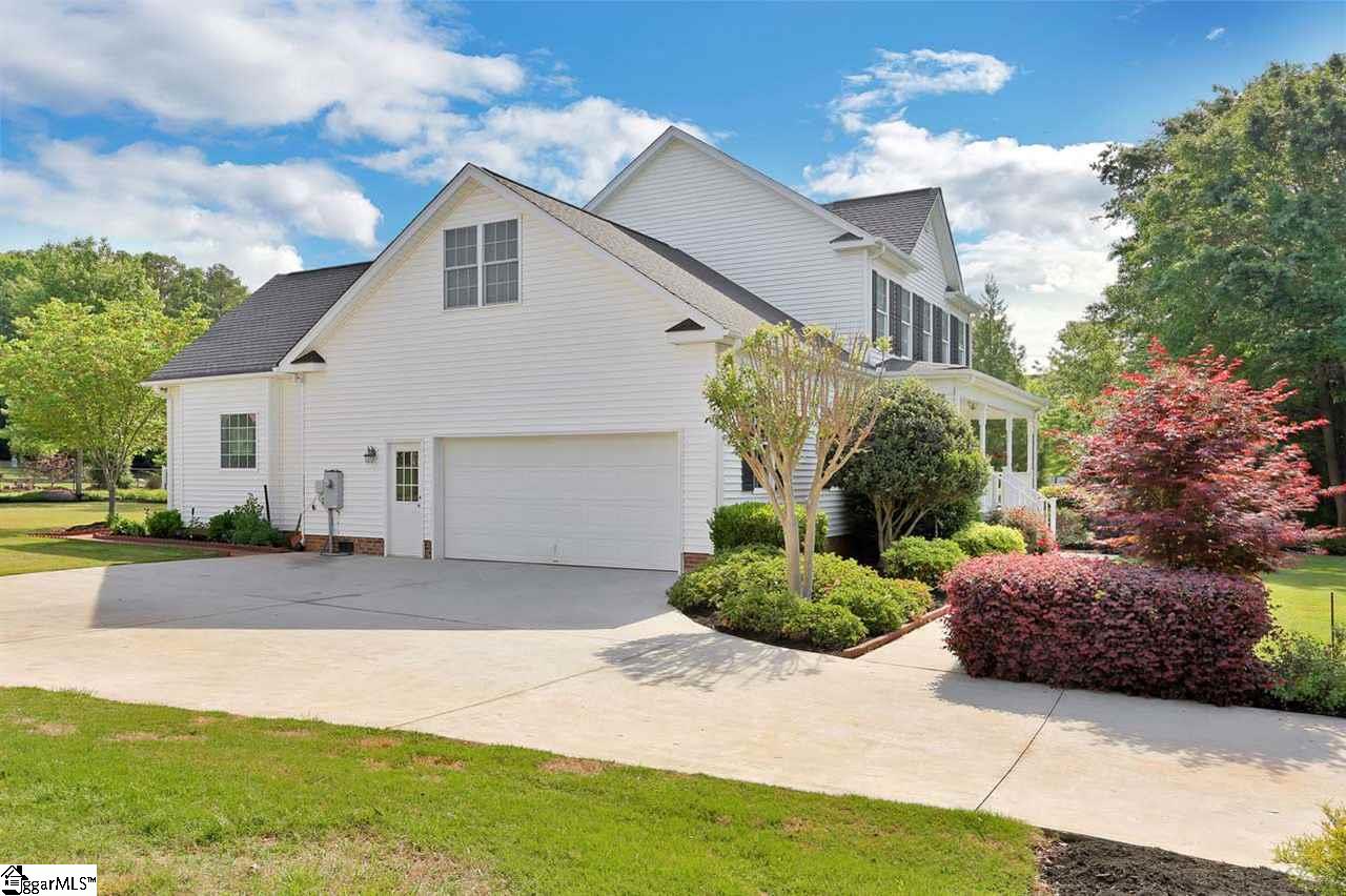 516 Watson Road Easley, SC 29642 - Photo 8 of 36