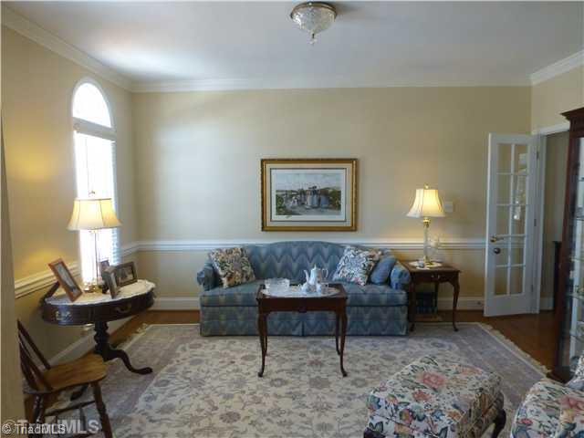 3810 Pinetop Road Greensboro, NC 27410 - Photo 3 of 16 Living Room.
