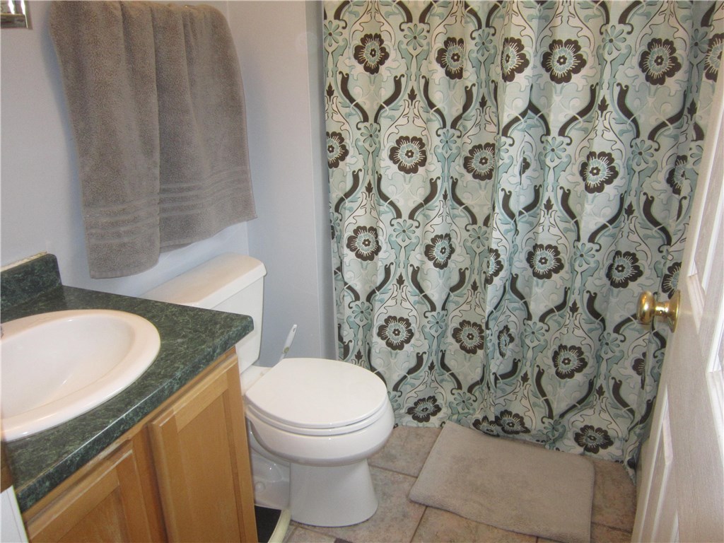 139 Spring Street Hopkinton, RI 02832 - Photo 14 of 26 MASTER BED BATH