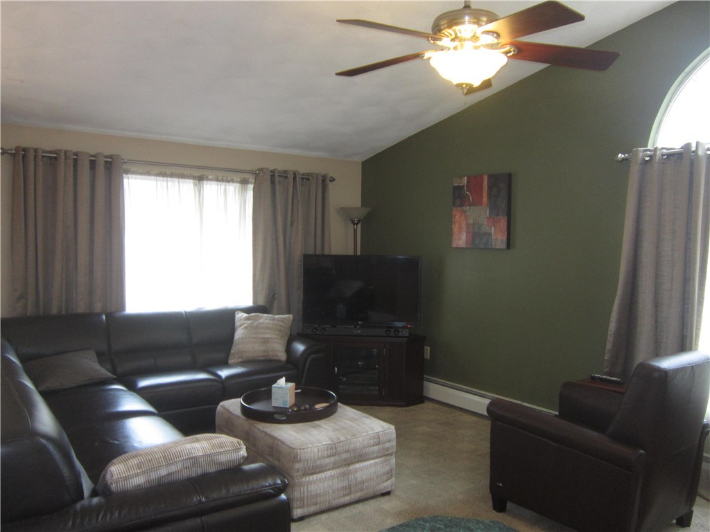 139 Spring Street Hopkinton, RI 02832 - Photo 7 of 26