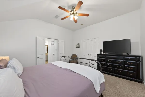 $479,000 | 42 West Gaslight Place, The Woodlands, TX 77382