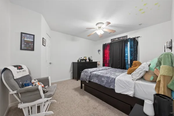 $479,000 | 42 West Gaslight Place, The Woodlands, TX 77382