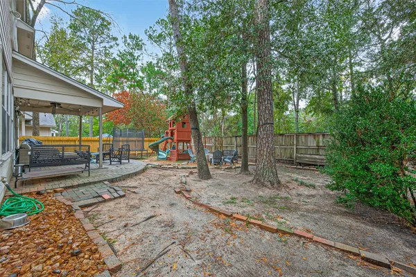 $489,000 | 42 West Gaslight Place, The Woodlands, TX 77382