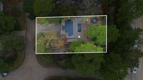 $489,000 | 42 West Gaslight Place, The Woodlands, TX 77382