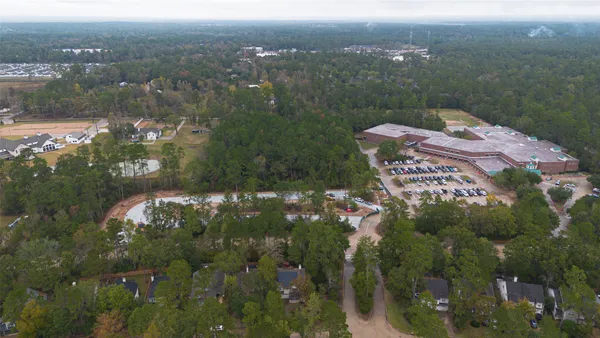 $479,000 | 42 West Gaslight Place, The Woodlands, TX 77382