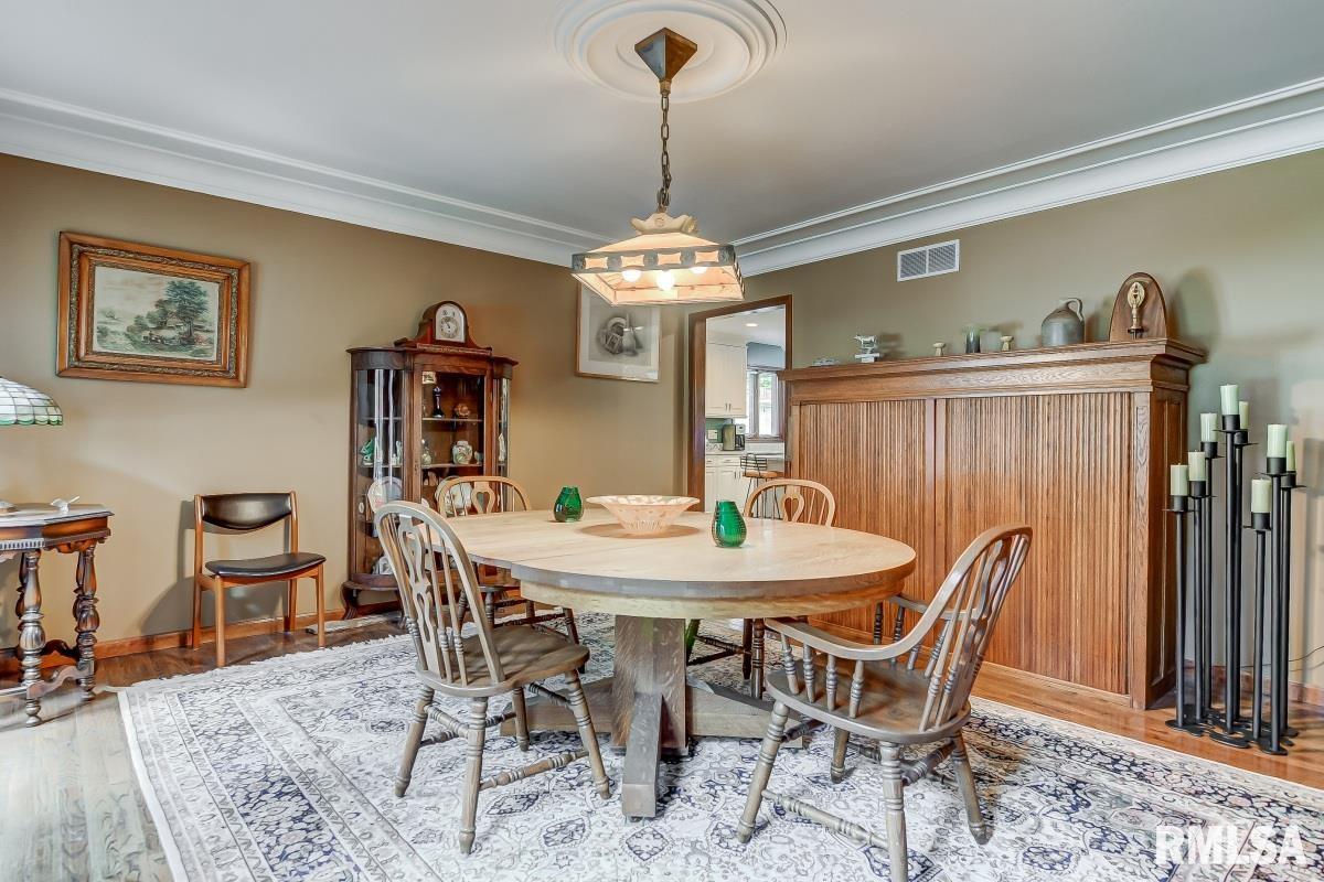 2009 Oak Creek Road Springfield, IL 62704 - Photo 21 of 50