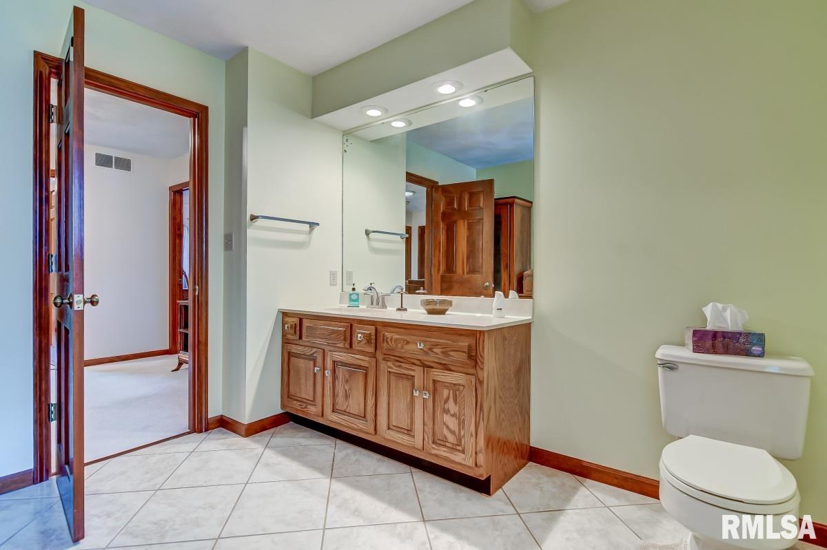 2009 Oak Creek Road Springfield, IL 62704 - Photo 41 of 50