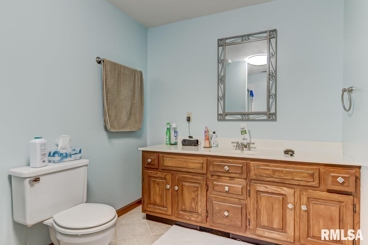 2009 Oak Creek Road Springfield, IL 62704 - Photo 45 of 50
