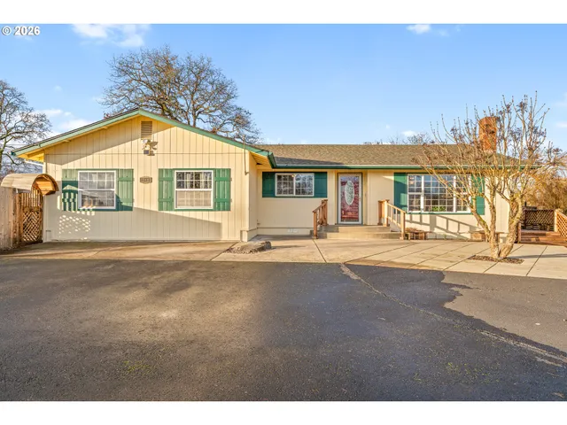 $425,000 | 624 South 12th Street, St. Helens, OR 97051