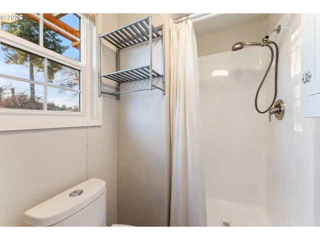 $425,000 | 624 South 12th Street, St. Helens, OR 97051