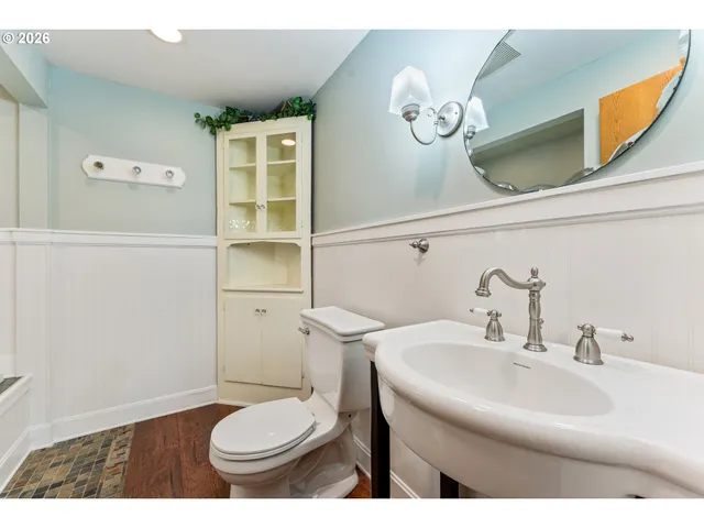 $425,000 | 624 South 12th Street, St. Helens, OR 97051