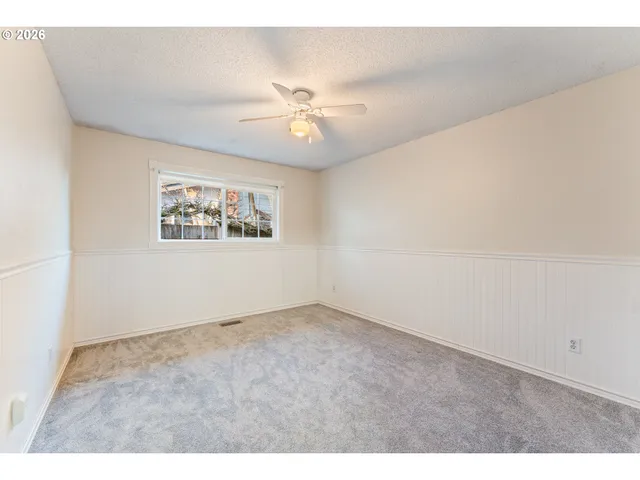 $425,000 | 624 South 12th Street, St. Helens, OR 97051