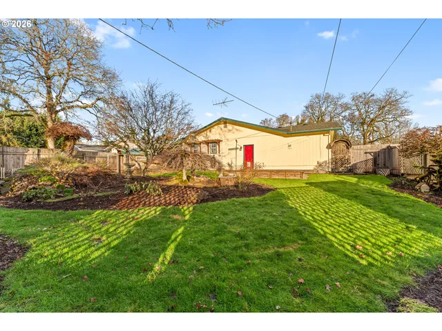 $425,000 | 624 South 12th Street, St. Helens, OR 97051