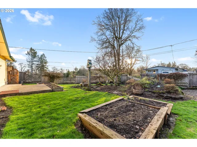 $425,000 | 624 South 12th Street, St. Helens, OR 97051