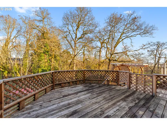 $425,000 | 624 South 12th Street, St. Helens, OR 97051