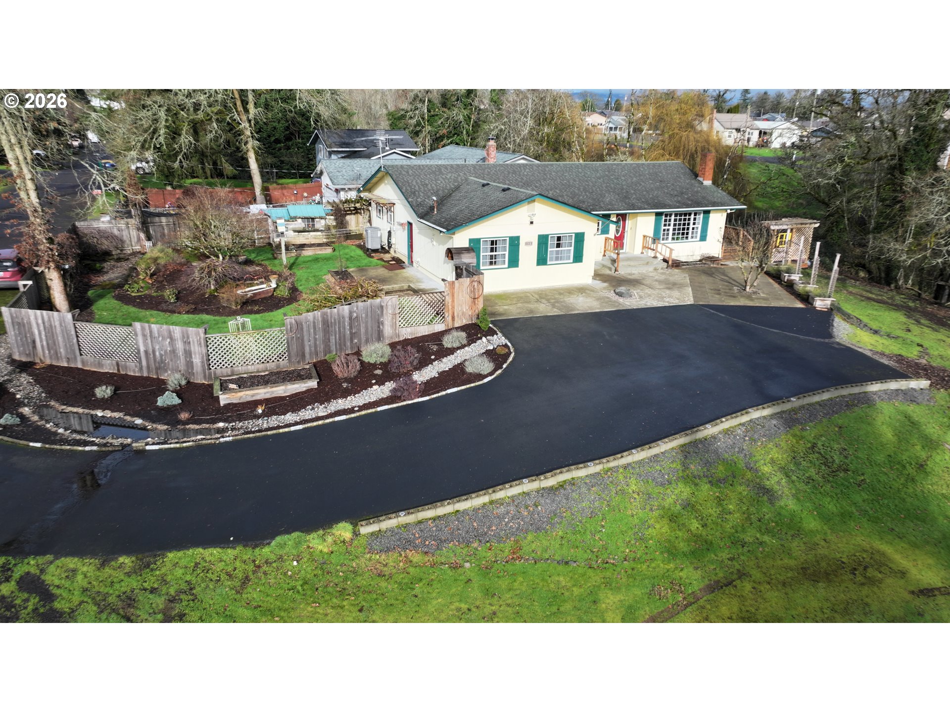 624 South 12th Street St. Helens, OR 97051 - Photo 44 of 45 a black and white photo of a house