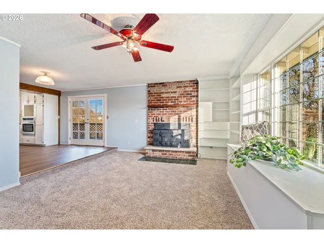 $425,000 | 624 South 12th Street, St. Helens, OR 97051