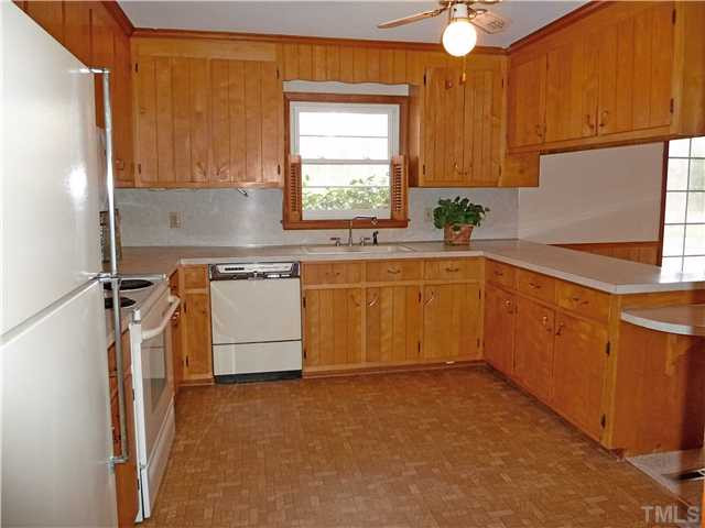 201 Barclay Road Durham, NC 27712 - Photo 9 of 25 Kitchen