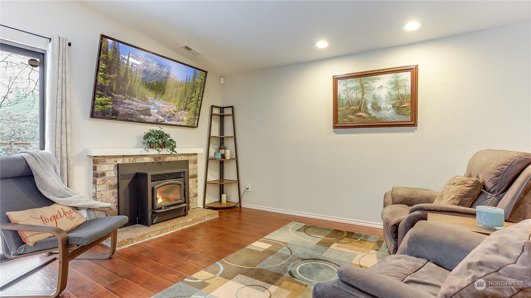 19246 146th Avenue Southeast Renton, WA 98058 - Photo 5 of 29 Gallery Image 5