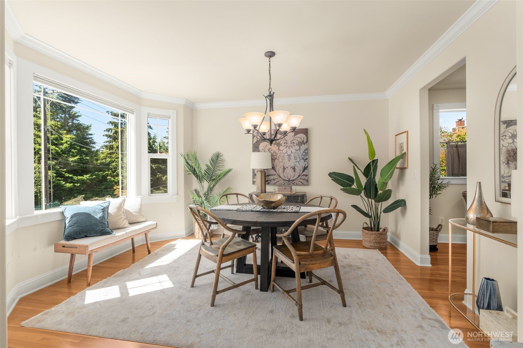 4122 Southwest Walker Street Seattle, WA 98116 - Photo 10 of 35