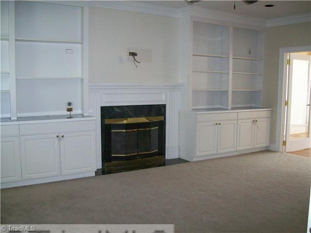 3009 Alamance Road Greensboro, NC 27407 - Photo 4 of 14 Den/Family/Great Room. Den opens to entry and breakfast room.