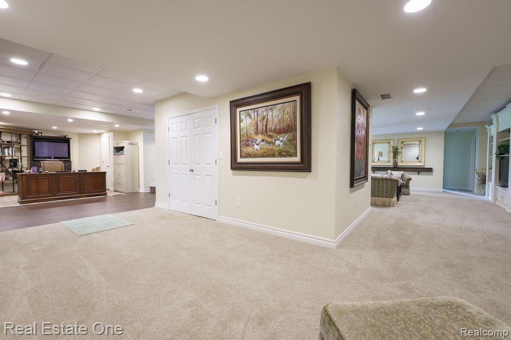 2482 South Latson Road Howell, MI 48843 - Photo 54 of 87