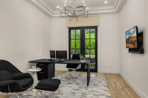 $6,490,000 | 6650 North Hillside Drive, Paradise Valley, AZ 85253