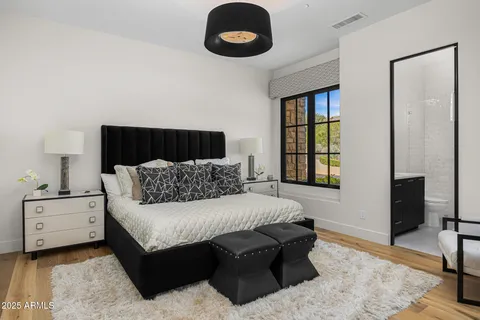 $6,490,000 | 6650 North Hillside Drive, Paradise Valley, AZ 85253