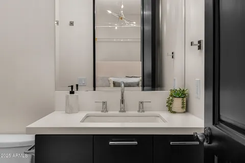 $6,490,000 | 6650 North Hillside Drive, Paradise Valley, AZ 85253