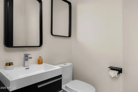 $6,490,000 | 6650 North Hillside Drive, Paradise Valley, AZ 85253