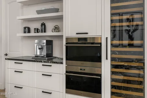 $6,490,000 | 6650 North Hillside Drive, Paradise Valley, AZ 85253