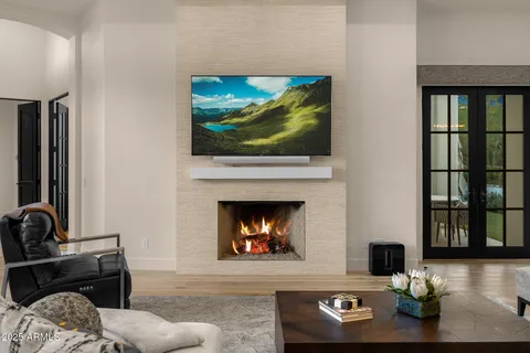 $6,490,000 | 6650 North Hillside Drive, Paradise Valley, AZ 85253